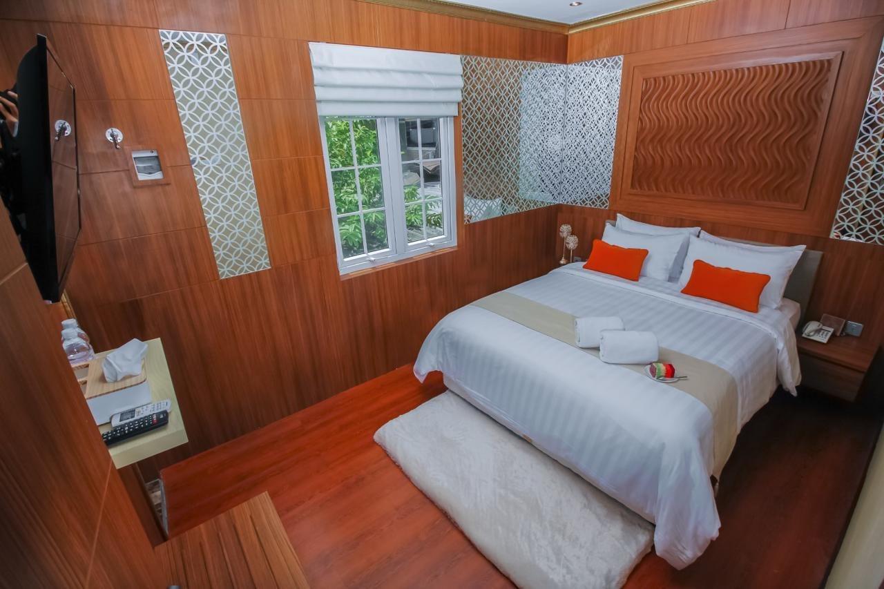 Petit Boutique Hotel Solo ภายนอก รูปภาพ