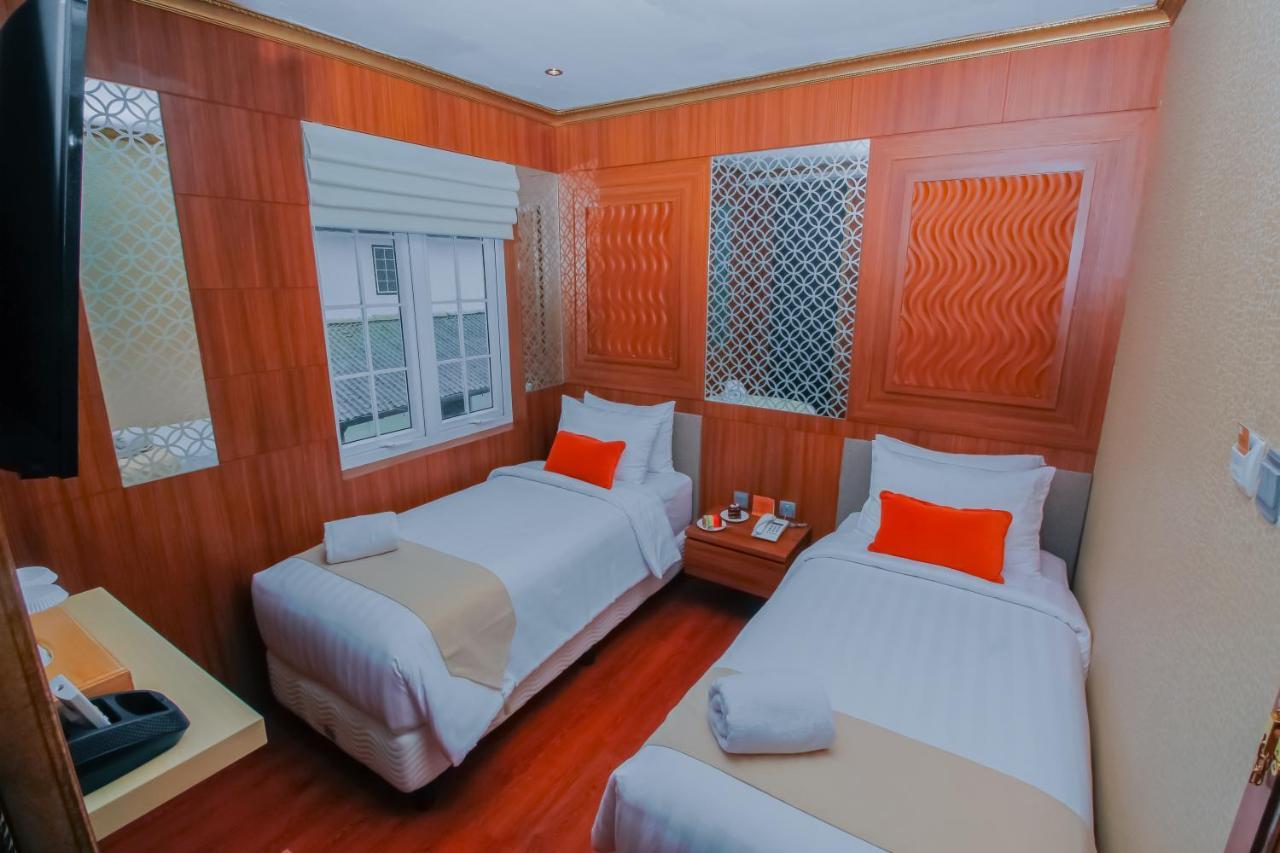 Petit Boutique Hotel Solo ภายนอก รูปภาพ