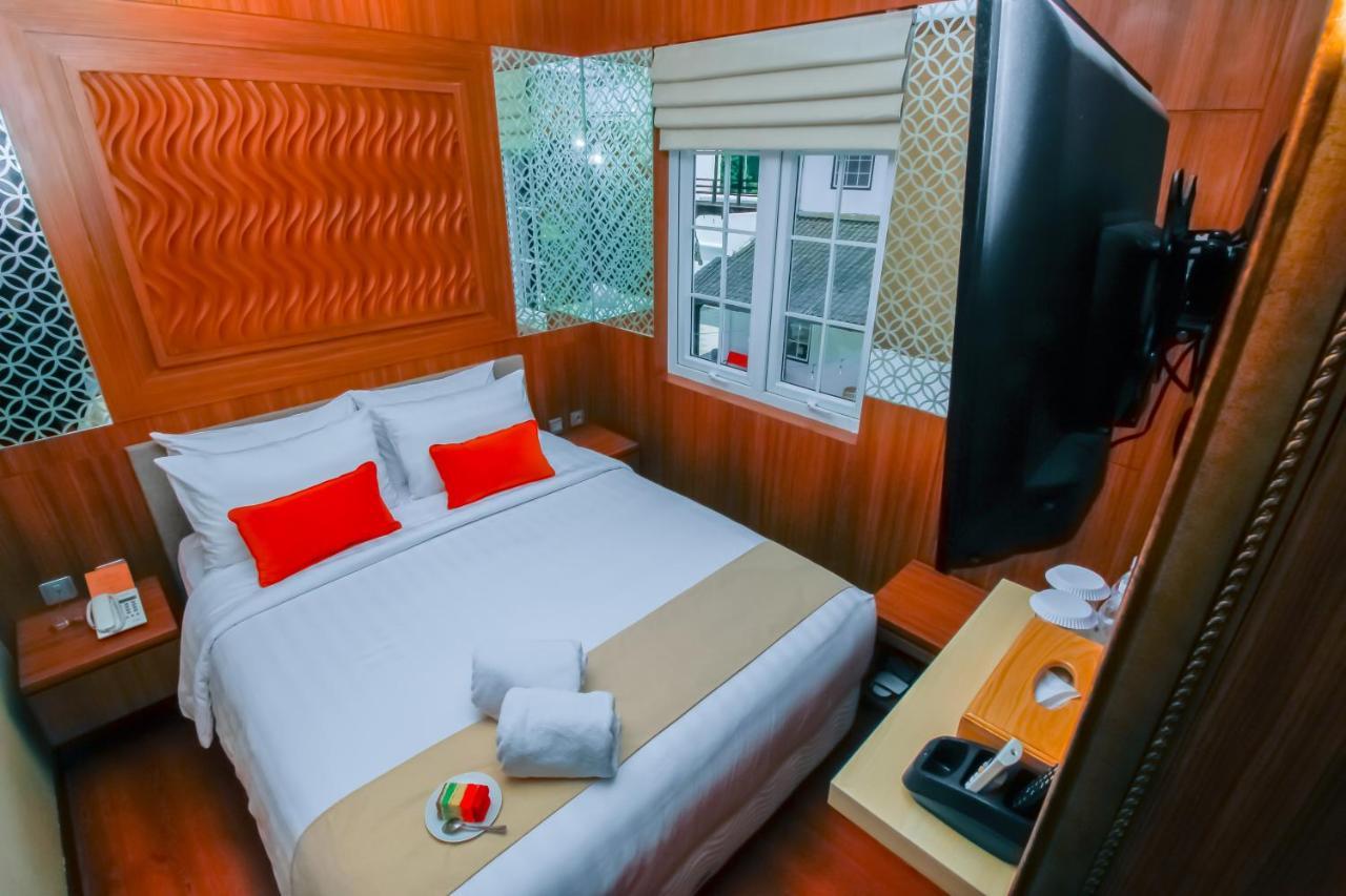 Petit Boutique Hotel Solo ภายนอก รูปภาพ